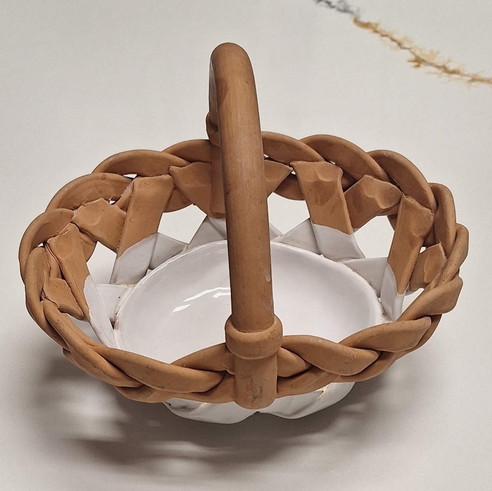 Vintage Italian Ceramic & Terracotta Charming Tan and White Woven Basket